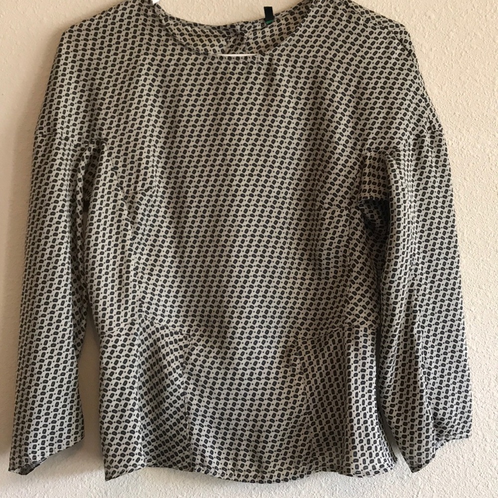 Satin/silky top